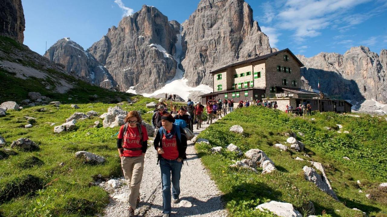Spinale Casa In Centro, Arrivi Con Gli Sci! Sanificazione A Vapore Madonna Kültér fotó